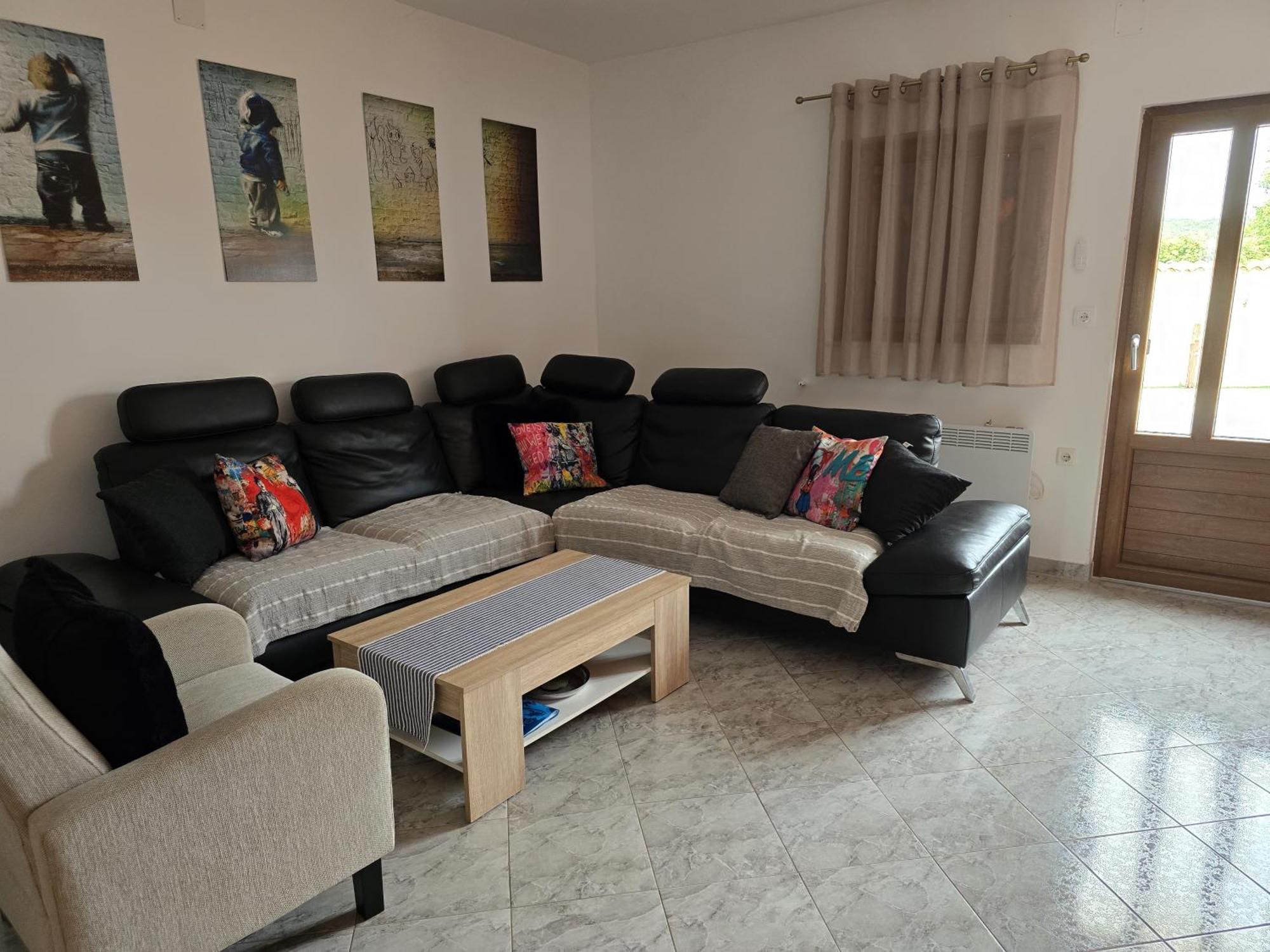 فيلا House Melly With Swimming Pool روفينجسكو سيلو المظهر الخارجي الصورة
